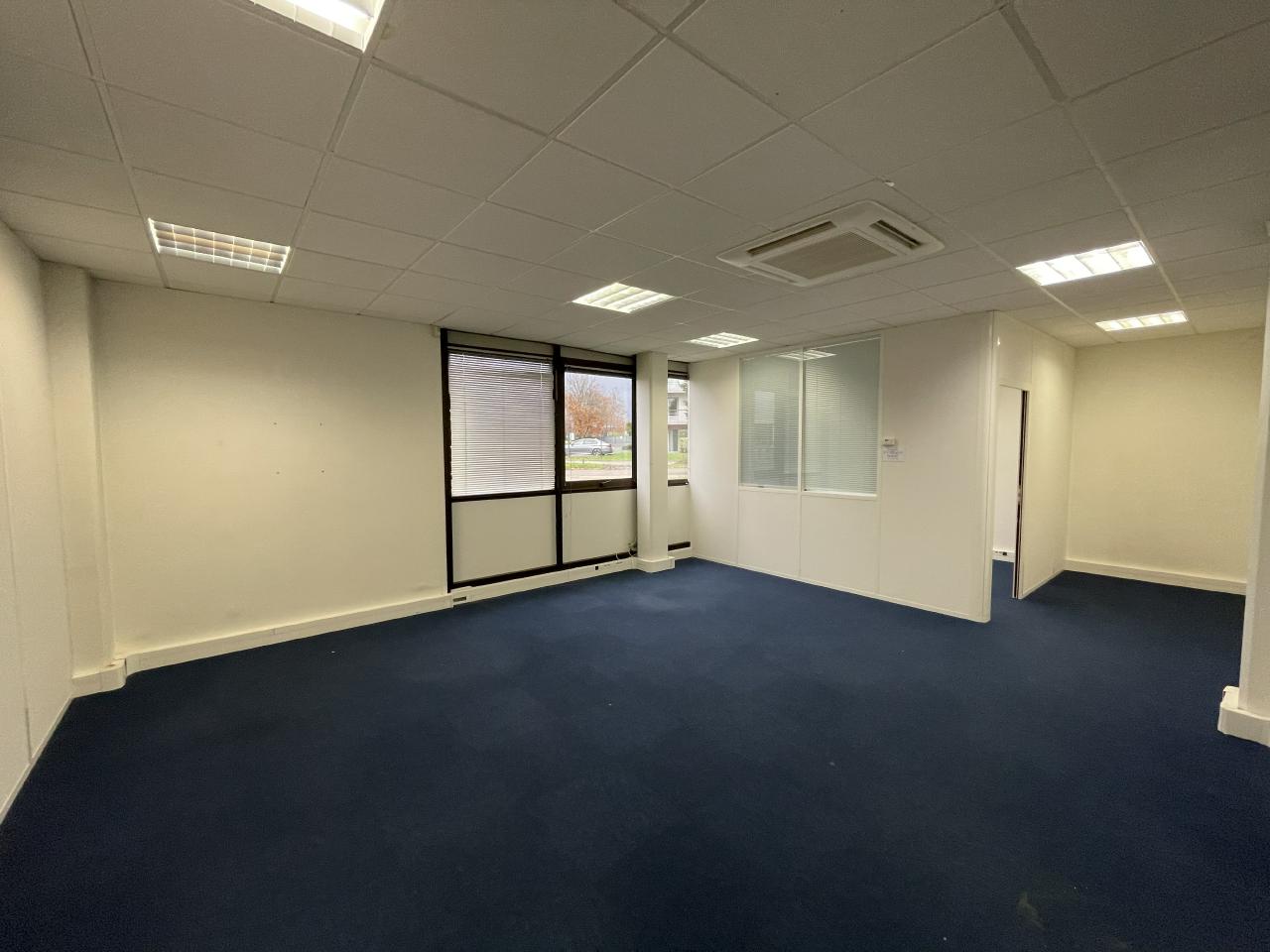 Bureau Carquefou 352m² Location bureau Carquefou Loire-Atlantique OLBUR2112315 3